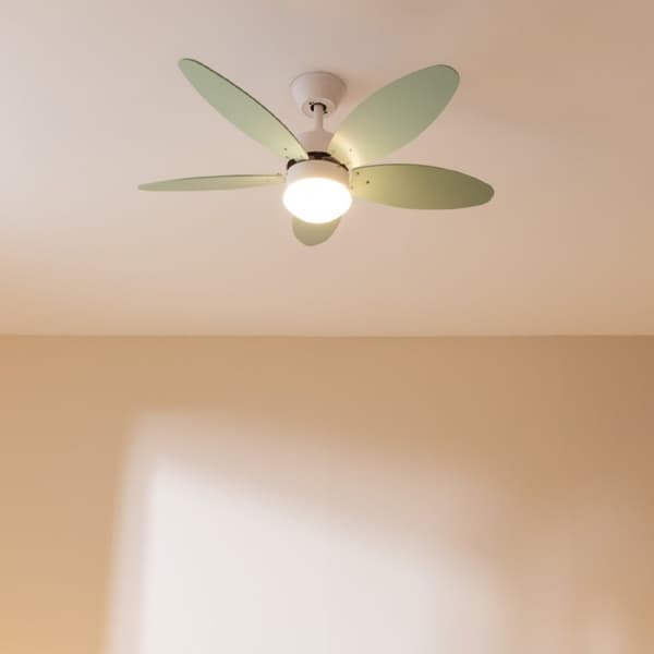 Cecotec 40-W and 42” ceiling fan with DC motor, LED light, remote control, timer, 6 speed settings and 5 reversible blades.