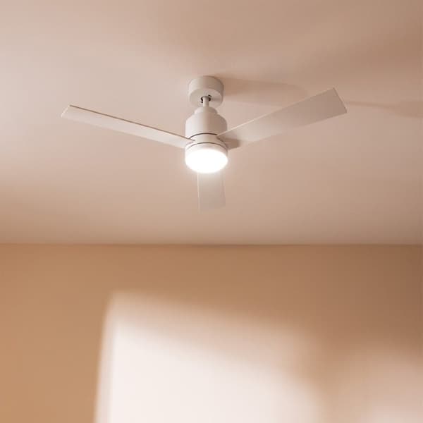Cecotec 30 W 48" ceiling fan with LED light, remote control, 6 speeds, 3 modes (Low/Medium/High), 3 blades, winter-summer mode, and natural breeze mo