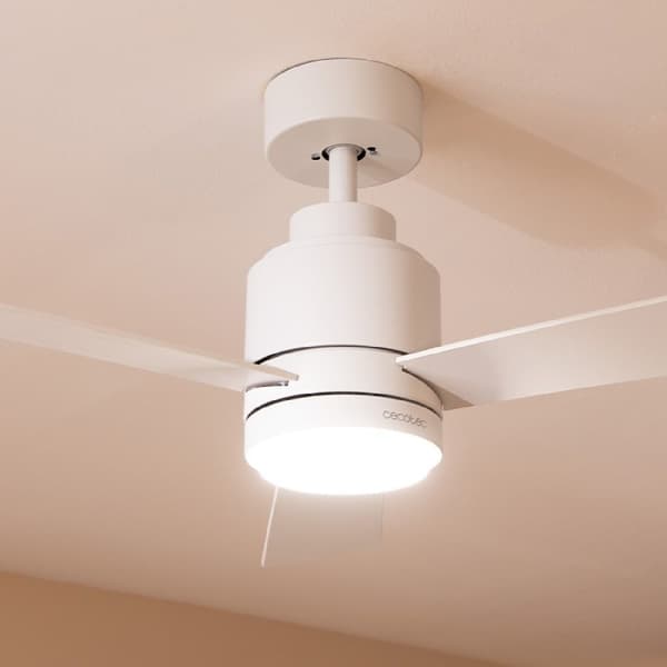 Cecotec 30 W 48" ceiling fan with LED light, remote control, 6 speeds, 3 modes (Low/Medium/High), 3 blades, winter-summer mode, and natural breeze mo