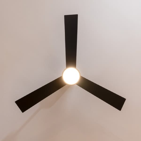 Cecotec 30 W 48" ceiling fan with LED light, remote control, 6 speeds, 3 modes (Low/Medium/High), 3 blades, winter-summer mode, and natural breeze mo