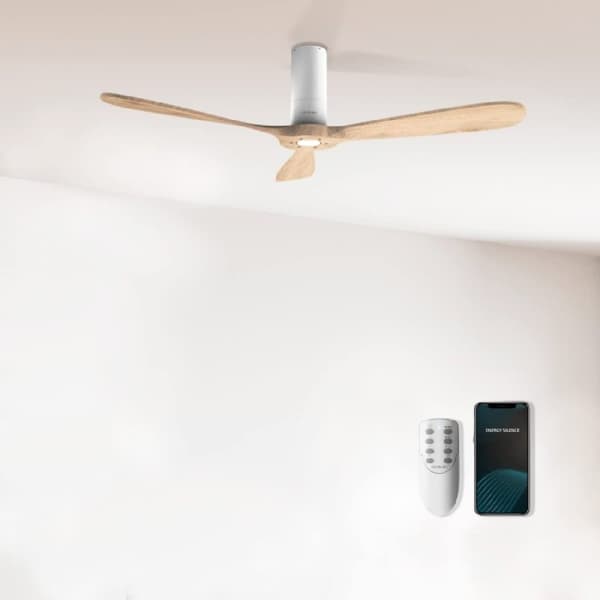 Cecotec 40 W 52" ceiling fan with remote control, Wi-Fi, IP44 protection, 6 speeds, 3 blades, winter-summer mode, and timer up to 8 hours.