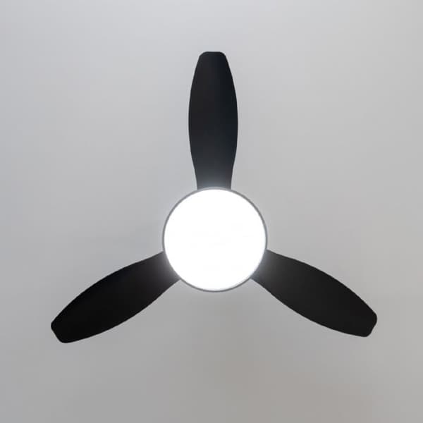 Cecotec Takfläkt med lampa EnergySilence 4800 Light Svart