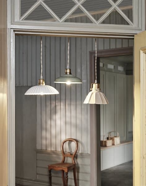 Taklampa Ingrid Antik Vit Stor
