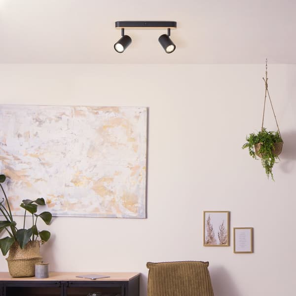 Brilliant Niels spot bar 2-flames matt svart/natur, metall/bambu, 2x LED, GU10, 10 W