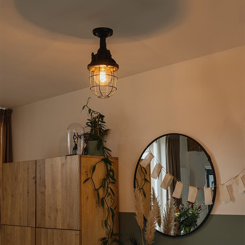 Industriell taklampa svart - Stuga