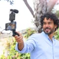 Miniatyrbilde 5 av 8: Vloggesett til mobiltelefonen med lys, mikrofon og fjernkontroll