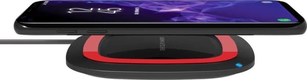 RealPower induktiivinen laturi 2000mA FreeCharge-10 257639 lähdöt Qi Standard Red musta, Punainen