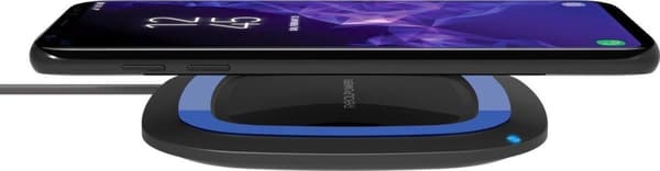 RealPower induktiivinen laturi 2000mA FreeCharge-10 257640 lähdöt Qi Standard Blue musta