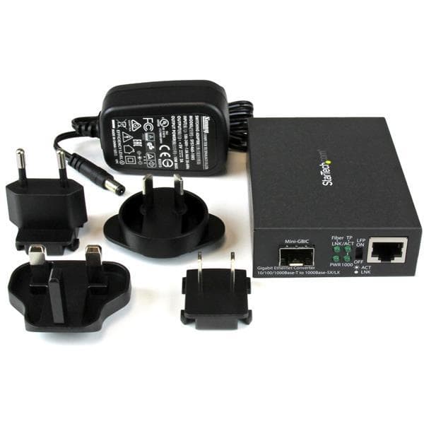 StarTech.com Gigabit Ethernet Fiber Media Converter med öppen SFP-plats