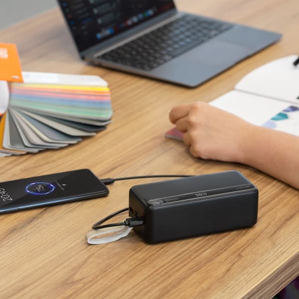 POWER BANK Kruger&Matz 40000 mAh Li-ion med QC- och PD-funktion