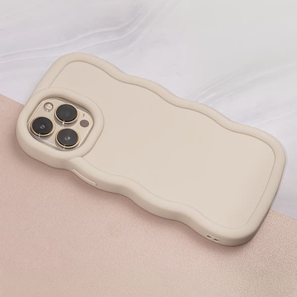 Candy Curly takakuori iPhone 16:lle - Beige