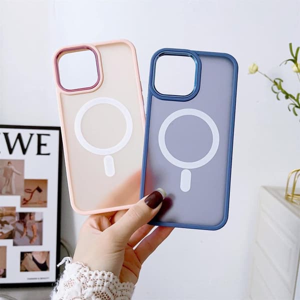 Magneettinen kotelo MagSafella iPhone 15 Plus:lle, viininpunaiset kaulanauhareiät