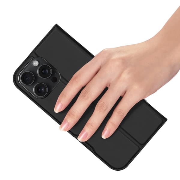 Dux Ducis Skin Pro plånboksfodral till iPhone 16 Pro Max med kortficka och ställfunktion - Svart