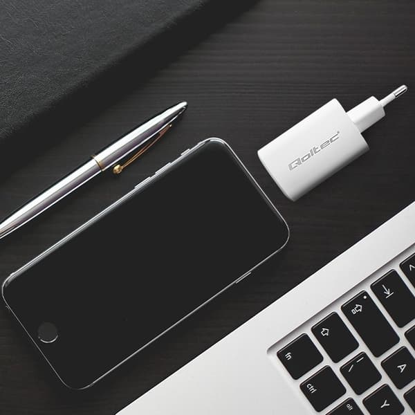 Qoltec 50765 mobiloplader Bærbar computer, Bærbar spillekonsol, Powerbank, Smartphone, Smartwatch, Tablet Hvid AC Hurtigopladning Indendørs
