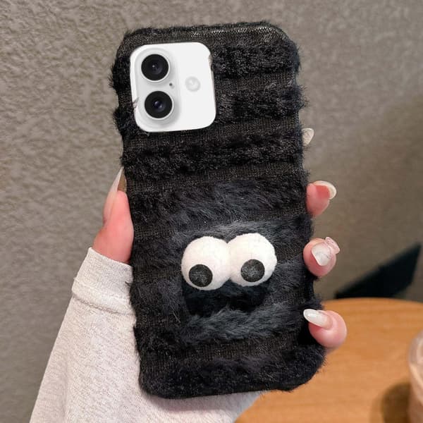 Pörröinen takakuori iPhone 16 Plus - Googly Eyes / Svart varten