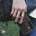 Miniatyrbillede 4 af 4: Bagcover med kamerabeskyttelse og mobilring til Samsung Galaxy S25+ - Svart