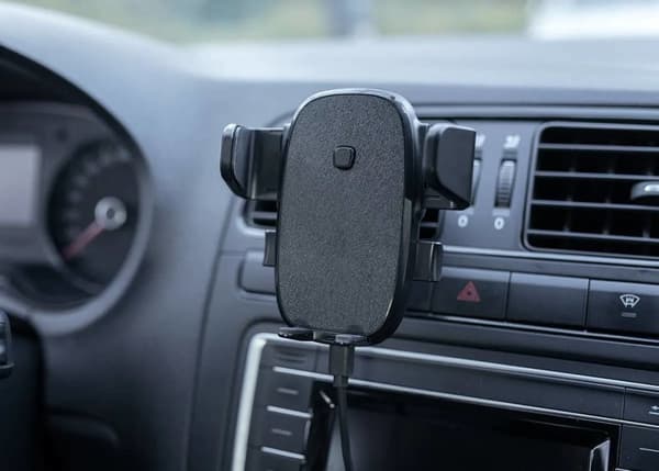Extralink Autopuhelinpidike langattomalla latauksella EPH-I1 autokiinnike, musta