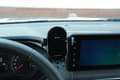 Miniatyrbild 10 av 11: Automatisk telefonhållare med trådlös laddningsfunktion för DACIA Sandero 3, Jogger, Logan 3