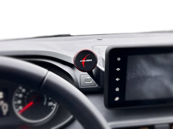 Dedikeret magnetisk telefonholder til DACIA Sandero 3, Logan 3, Jogger - Media Nav