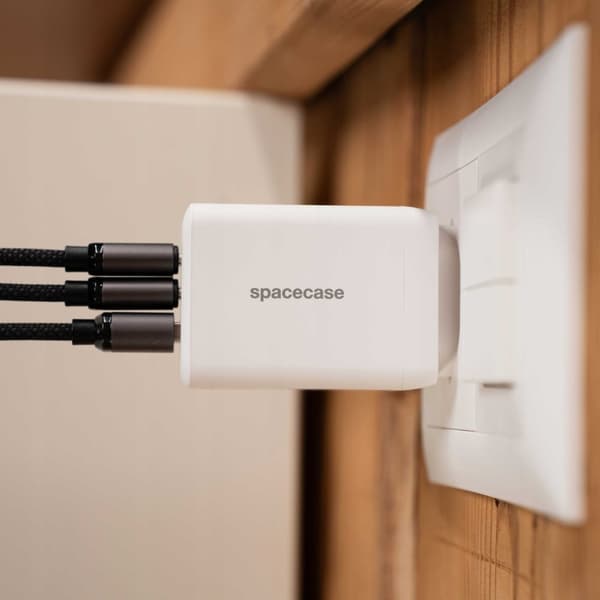 SC USB Charger 65W GaN SC009W white