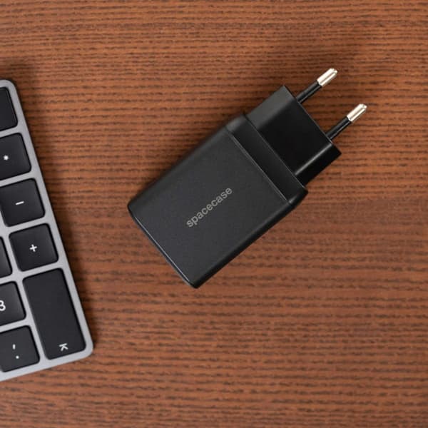 SC USB Charger 65W GaN SC008B black