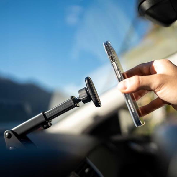 SC Car Holder SC10 Dash/Windshield Magnetic black