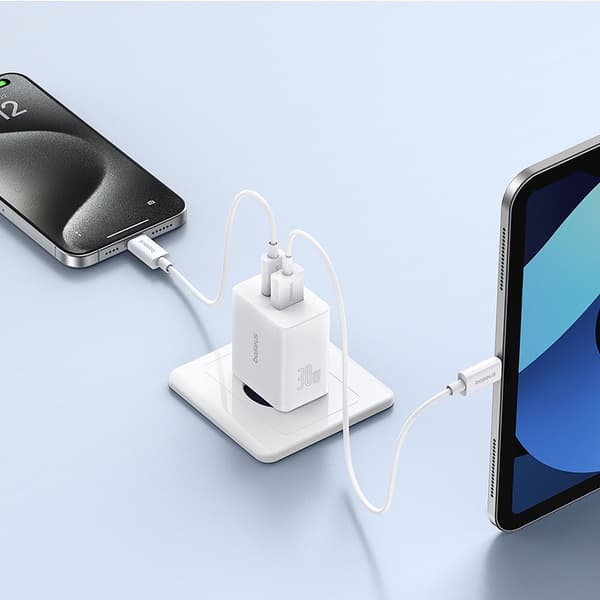 Baseus P10111404213-00 Cube USB-C / USB-A 30W strømoplader Hvid