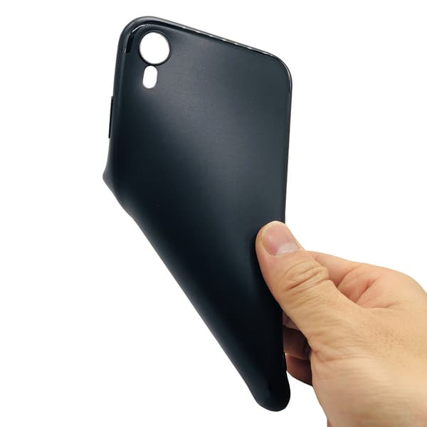 iPhone XR - Stilrent Matt Silikonskal fr�n NKOBEE