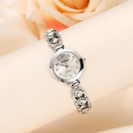 Stilfuldt dameur Strass