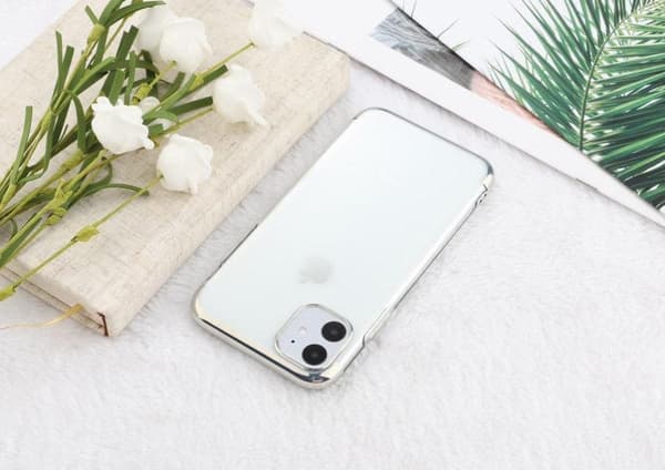 Elektropläterat TPU-skal iPhone 12 Pro Max med två skärmskydd.
