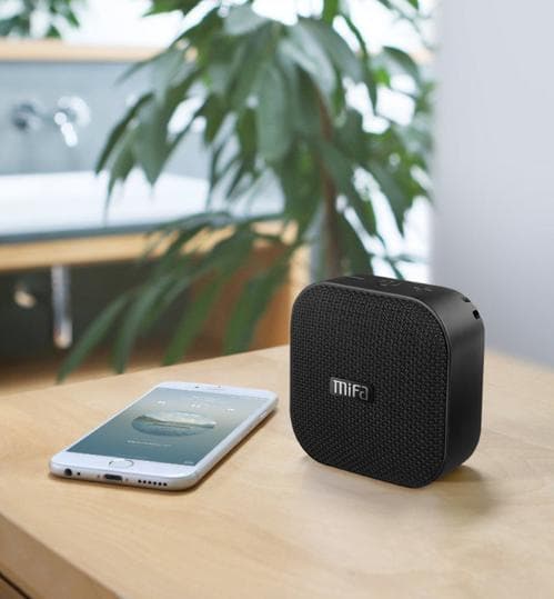 Vattentät Mifa Bluetooth-högtalare röd