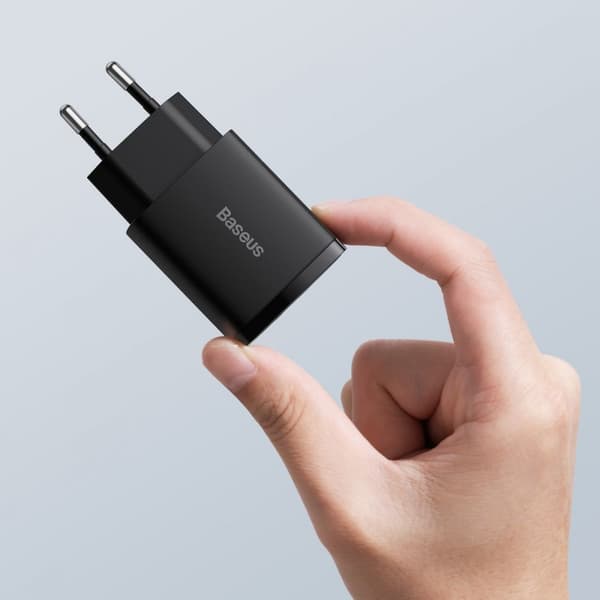 BASEUS - 2-Port Snabbladdare 20W - Svart