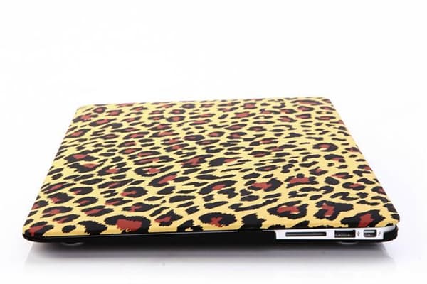 Skal till MacBook Pro 15" - Gul Leopard