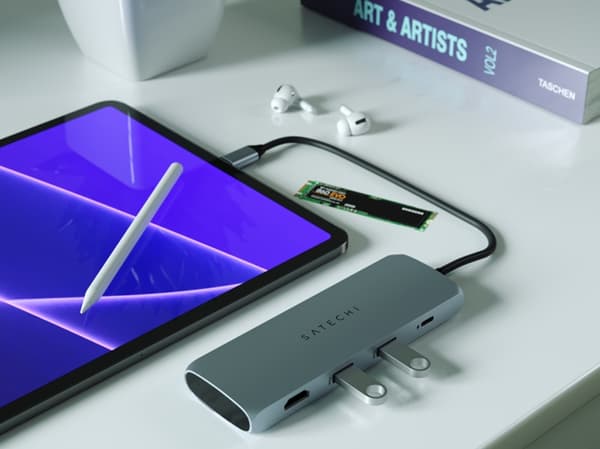 Satechi USB-C Hybrid Med Built-in SSD Storage - Rymdgrå