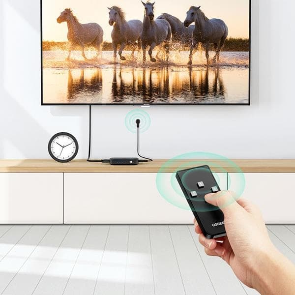 Ugreen Splitter Switch HDMI - 3x HDMI 4K 30Hz - Svart