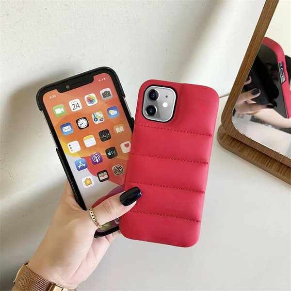 Suojaa iPhone 12 - Kuori!