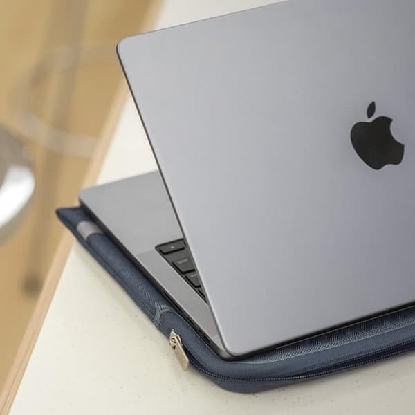 Moshi Pluma 14-tum Datorfodral för MacBook Pro - Blå