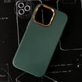 Miniatyrbillede 2 af 5: iPhone 13 klassisk etui i vegansk læder guldramme & guldknapper