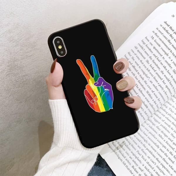 iPhone 12 Pro Max skal peace-tecken med regnbågsfärger
