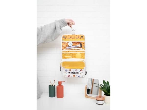 Line Friends BT21 - Suuri matkakäymälälaukku, jossa on ripustettava kahva