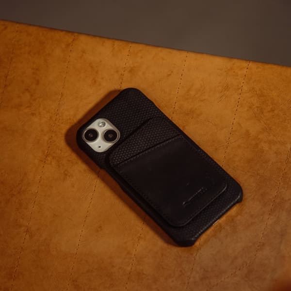 Krusell Nahkakotelo iPhone 13 Pro Max Musta