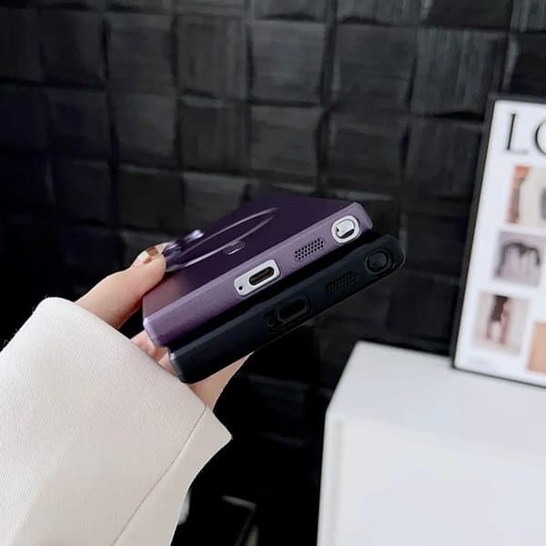 S23 Plus 5G Mobile Case - Feel the Power of Metal supports magnetic charging