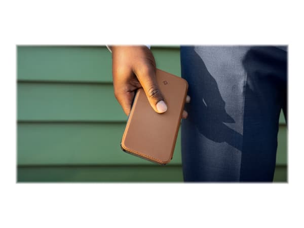 „Twelve South SurfacePad“, skirta „iPhone 12 Pro Max“ – plona skustuvo oda – konjakas