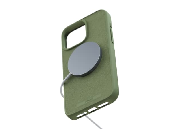 Njord by Elements Etui do iPhone 15 Pro Max MagSafe zamsz Oliwkowe