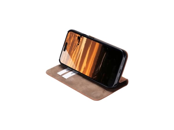 JT BERLIN BookCase Tegel, Folio, Apple, iPhone 15 Pro Max, 17 cm (6.7"), Konjakkfarget