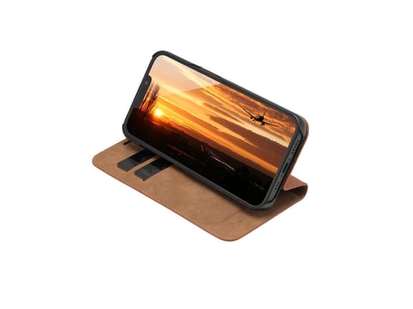 JT BERLIN BookCase Tegel, Folio, Apple, iPhone 15 Plus, 17 cm (6.7"), Konjakkfarget