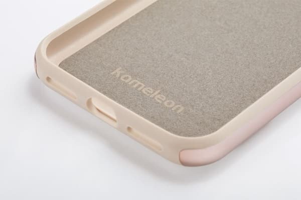 Moshi Moshi Kameleon - Hardshell-deksel med stativ for iPhone X (elfenbenshvit)