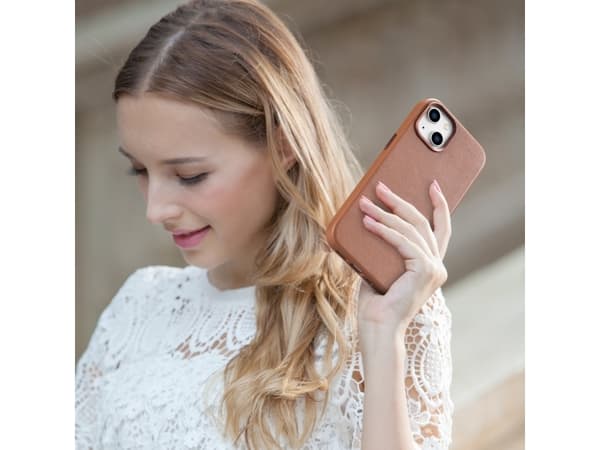 iCarer iCarer Deksel Skinndeksel naturlig skinnveske til iPhone 14 Plus brun (kompatibel med MagSafe)