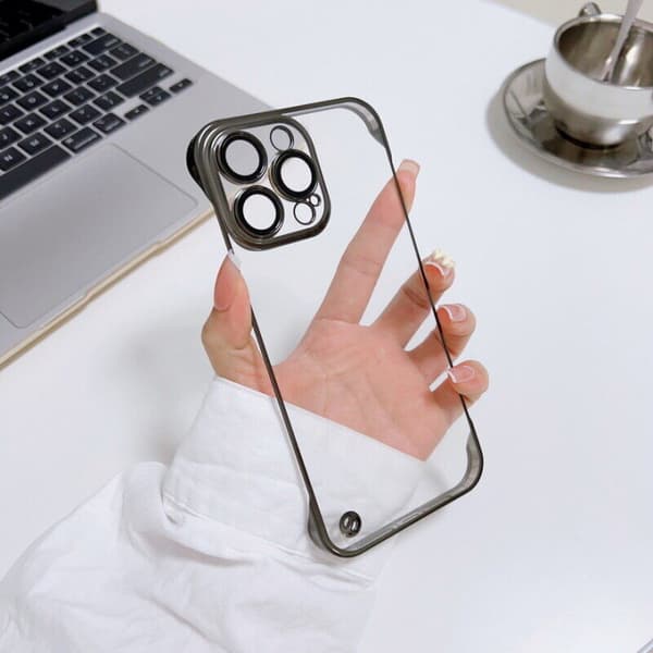Kehyksetön kotelo iPhone 13 Pro:lle, läpinäkyvä/musta