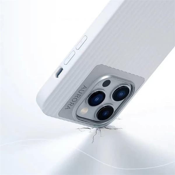 iPhone 15 Pro Max Mobilskal Aurora Stripes - Vit